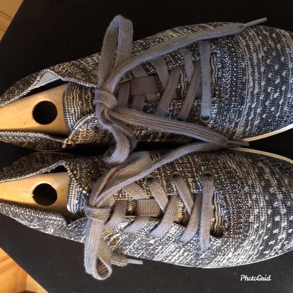 Suavs  EUC “The Zilker” Sneakers